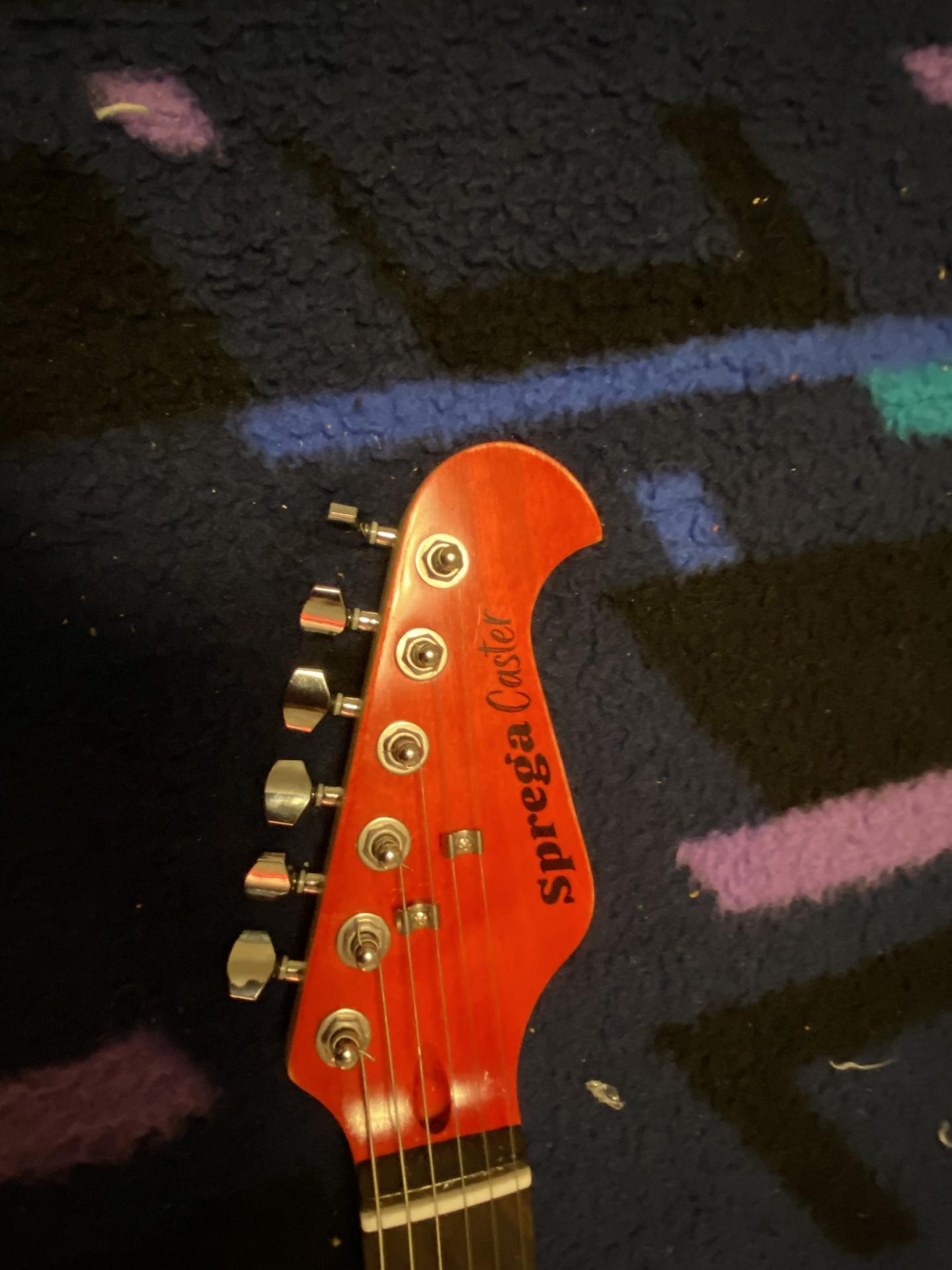 Aruyne E. Acoustic T-style build - detail shot